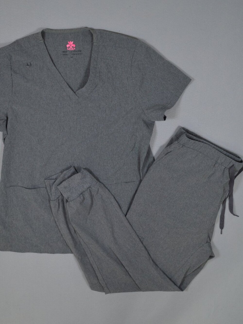 Natural Uniforms Gray Scrub Set Medium Petite V Neck Top Jogger Pants Stretch